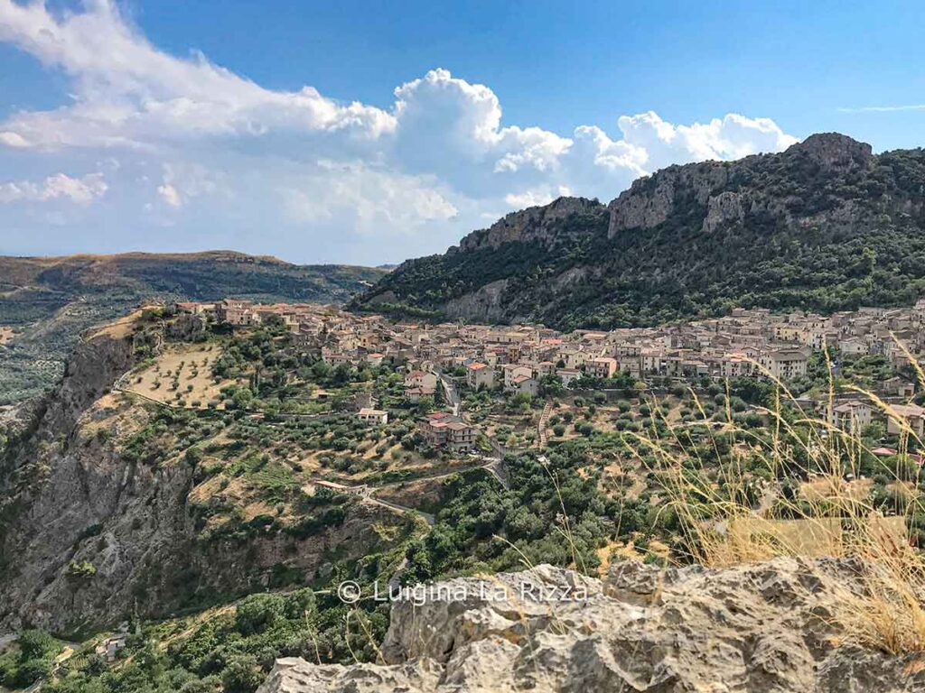 borgo civita -tour calabria 10 giorni